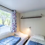 Dom wakacyjny Mobilhome Le Cocon Saint-Pompont